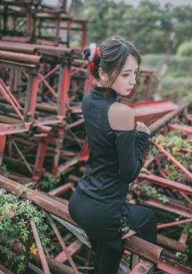 一脸嫌弃给你看胖第一季免费观看